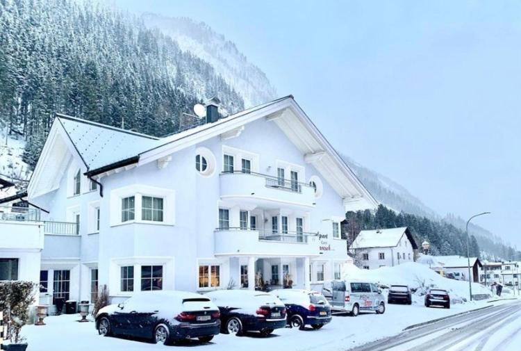 Apart Laresch Ischgl Exterior photo